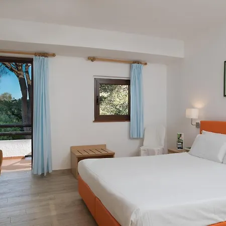 Cormoran Hotel 4*