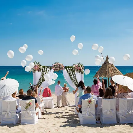 ホテル Cormoran & ヴィッラシミーウス