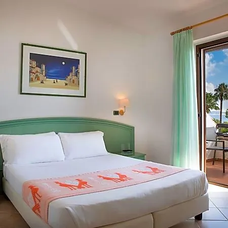 Cormoran فندق 4*