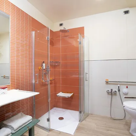 Cormoran Hotel 4*